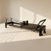 REFORMER DO PILATESU CZARNY PROUD AXIS