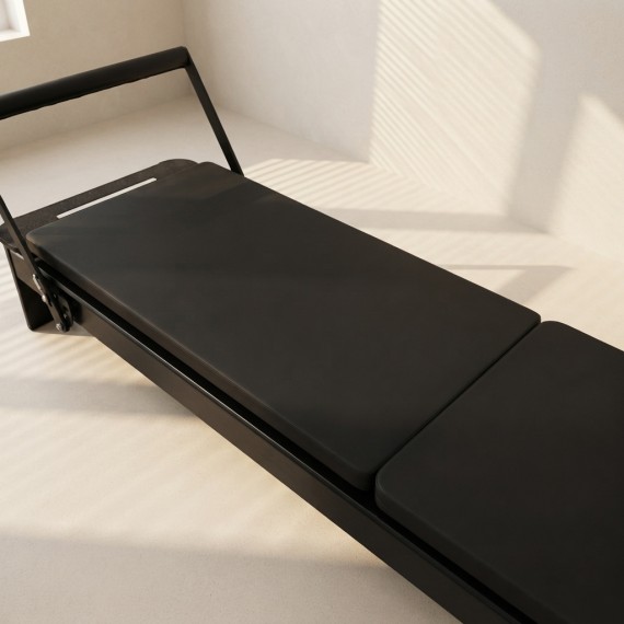 REFORMER DO PILATESU CZARNY PROUD AXIS